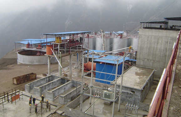 蒙古大地全泥氰化炭漿廠